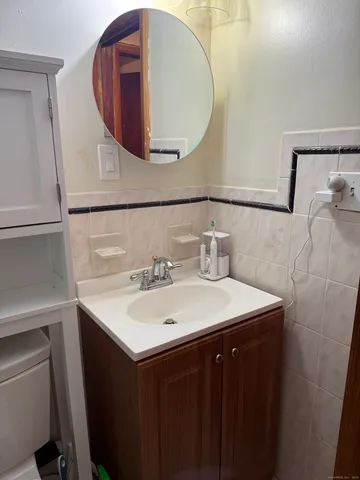 $460,000 | 360 Vincellette Street, Bridgeport, CT 06606