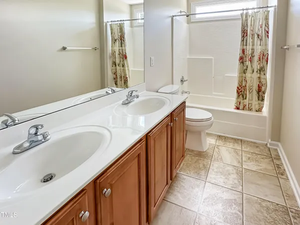 $624,900 | 804 Blue Thorn Drive, Apex, NC 27539