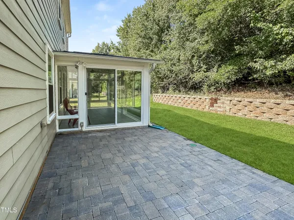 $624,900 | 804 Blue Thorn Drive, Apex, NC 27539