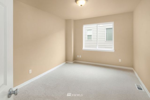 $700,000 | 30627 122 Avenue Southeast, Auburn, WA 98092