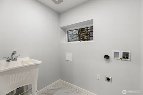 $997,500 | 4559 34th Avenue South, Seattle, WA 98118