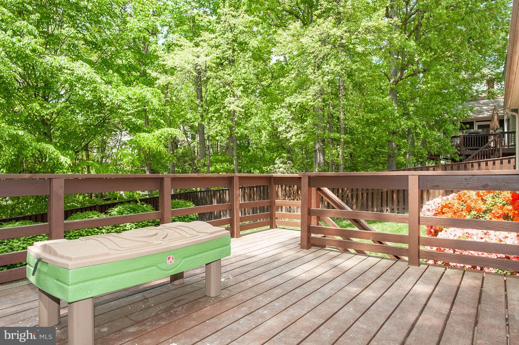 7010 Maple Tree Lane Springfield, VA 22152 - Photo 17 of 29 Deck