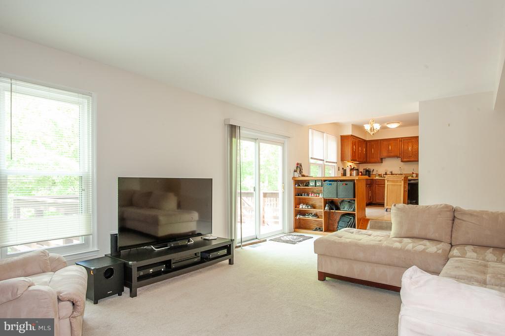 7010 Maple Tree Lane Springfield, VA 22152 - Photo 5 of 29 Family Room