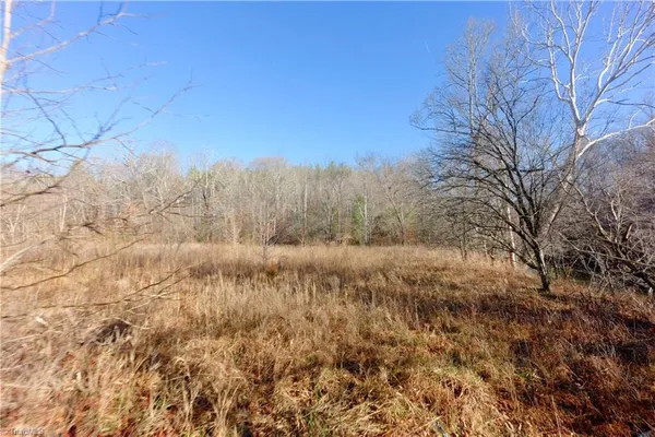 $189,900 | 4 Roby Fulk Road, Pinnacle, NC 27043