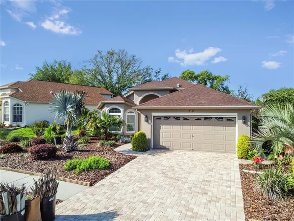 $348,900 | 70 Center Oak Circle, Spring Hill, FL 34609