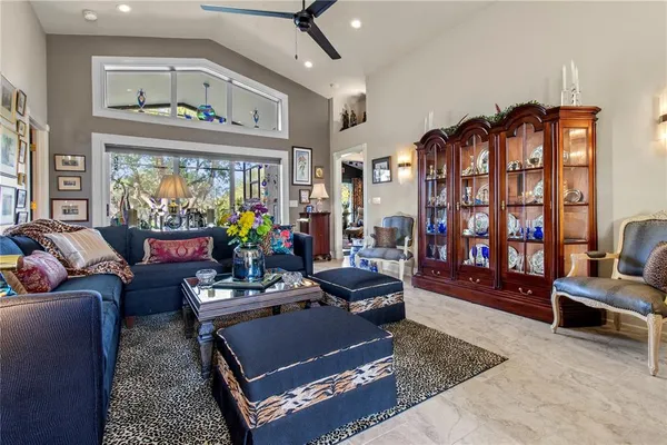 $348,900 | 70 Center Oak Circle, Spring Hill, FL 34609