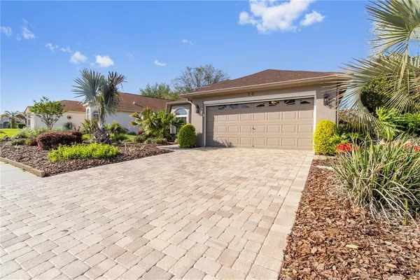 $348,900 | 70 Center Oak Circle, Spring Hill, FL 34609