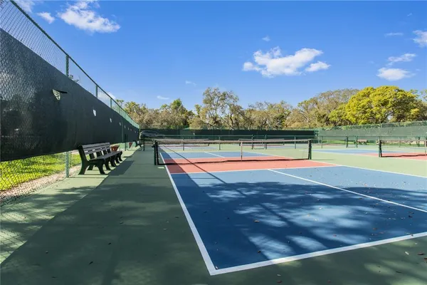 $348,900 | 70 Center Oak Circle, Spring Hill, FL 34609