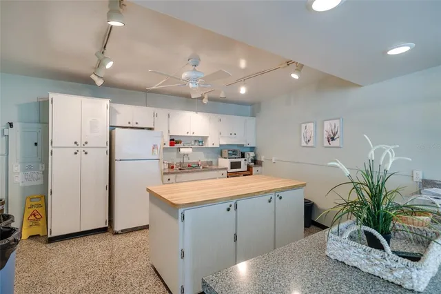 a view of a utility room with washer and dryer