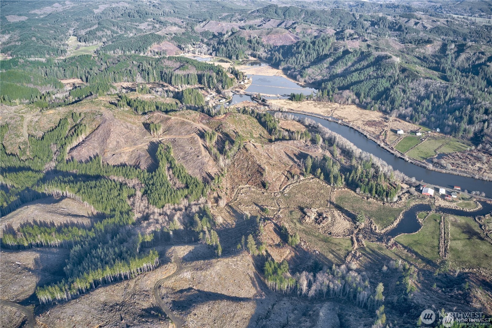 -xx West Deep River Road Naselle, WA 98638 - Photo 12 of 22 a view of a city