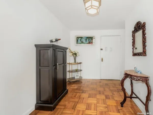 $255,000 | 2835 Webb Avenue, Unit 7E | Kingsbridge Heights