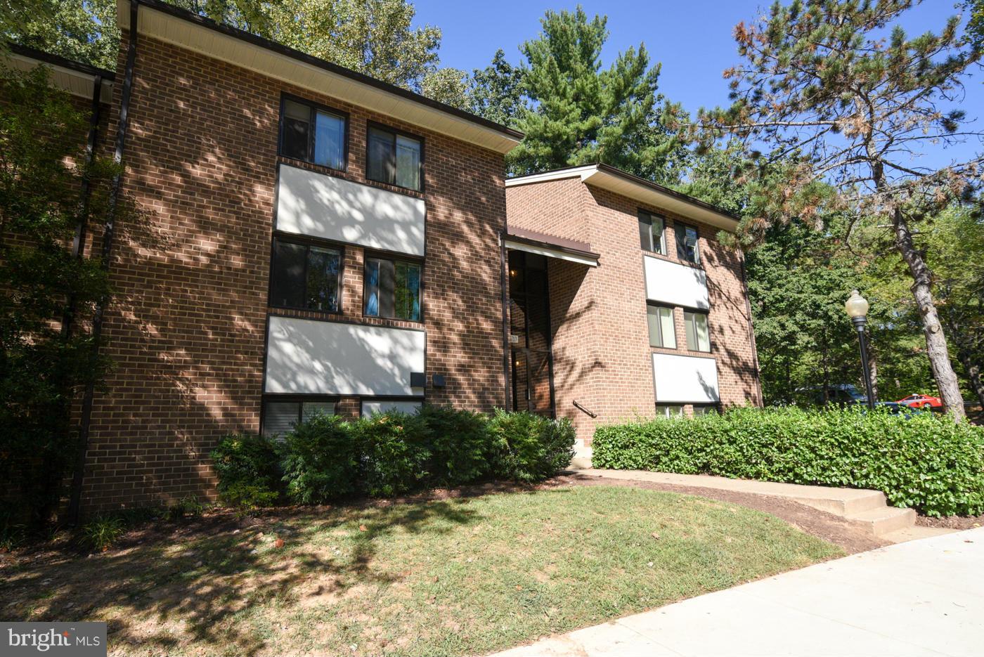 1520 Northgate Square, Unit 11B Reston, VA 20190 - Photo 1 of 29 Exterior (Front)