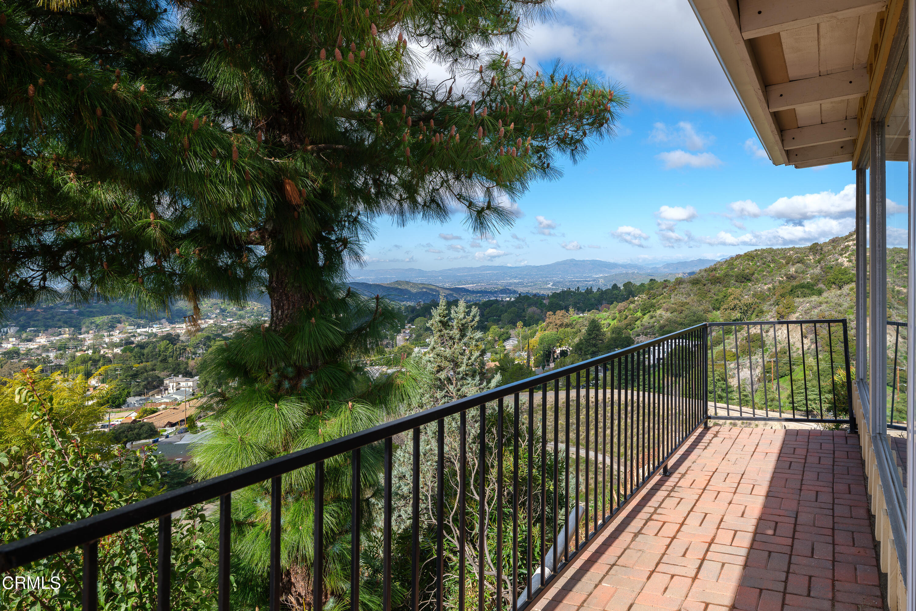 6245 Gyral Drive Tujunga, CA 91042 - Photo 19 of 29 NPW_6245Gyral_010_FLEXMLS