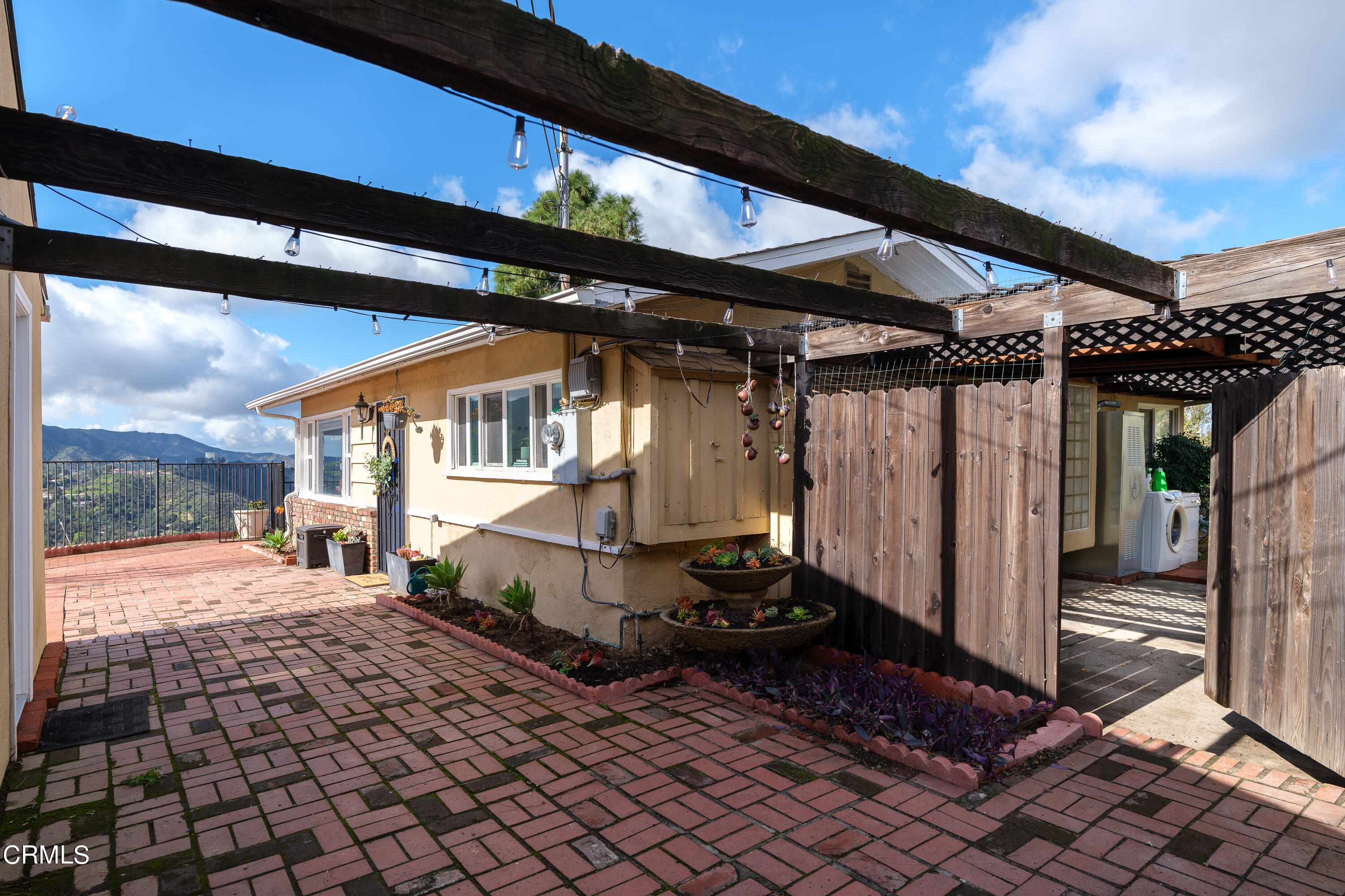 6245 Gyral Drive Tujunga, CA 91042 - Photo 22 of 29 NPW_6245Gyral_032_FLEXMLS