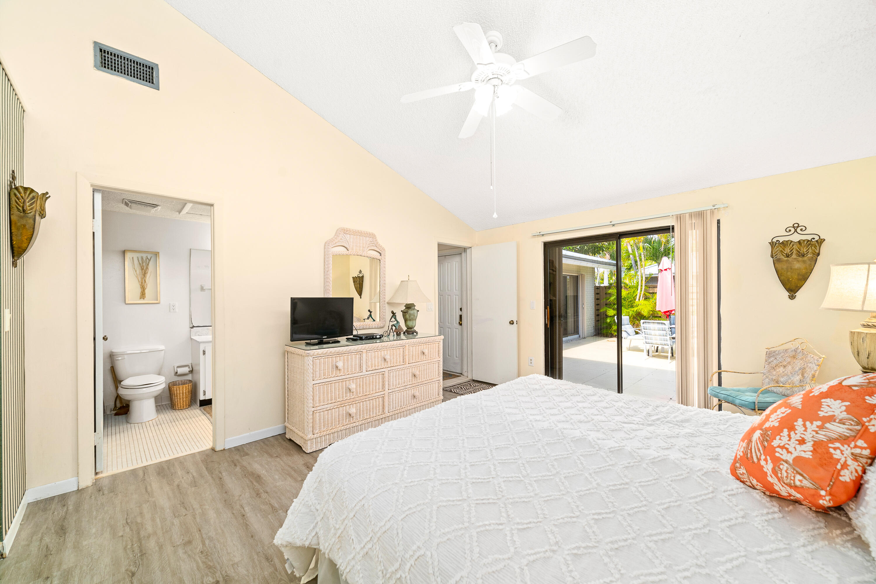 1801 Us Highway, Unit 18D Jupiter, FL 33477 - Photo 18 of 36 _DSC5696