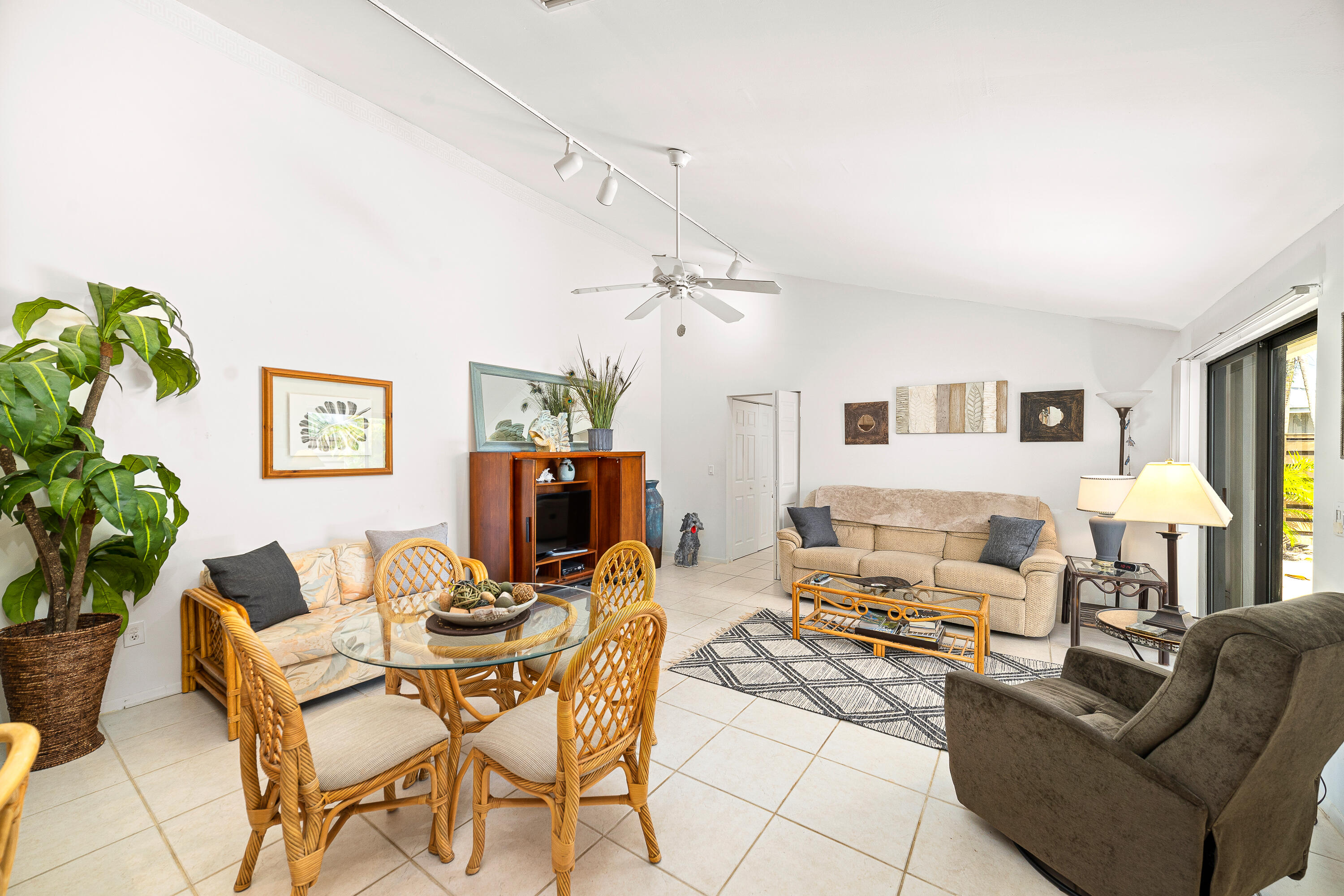 1801 Us Highway, Unit 18D Jupiter, FL 33477 - Photo 4 of 36 _DSC5664