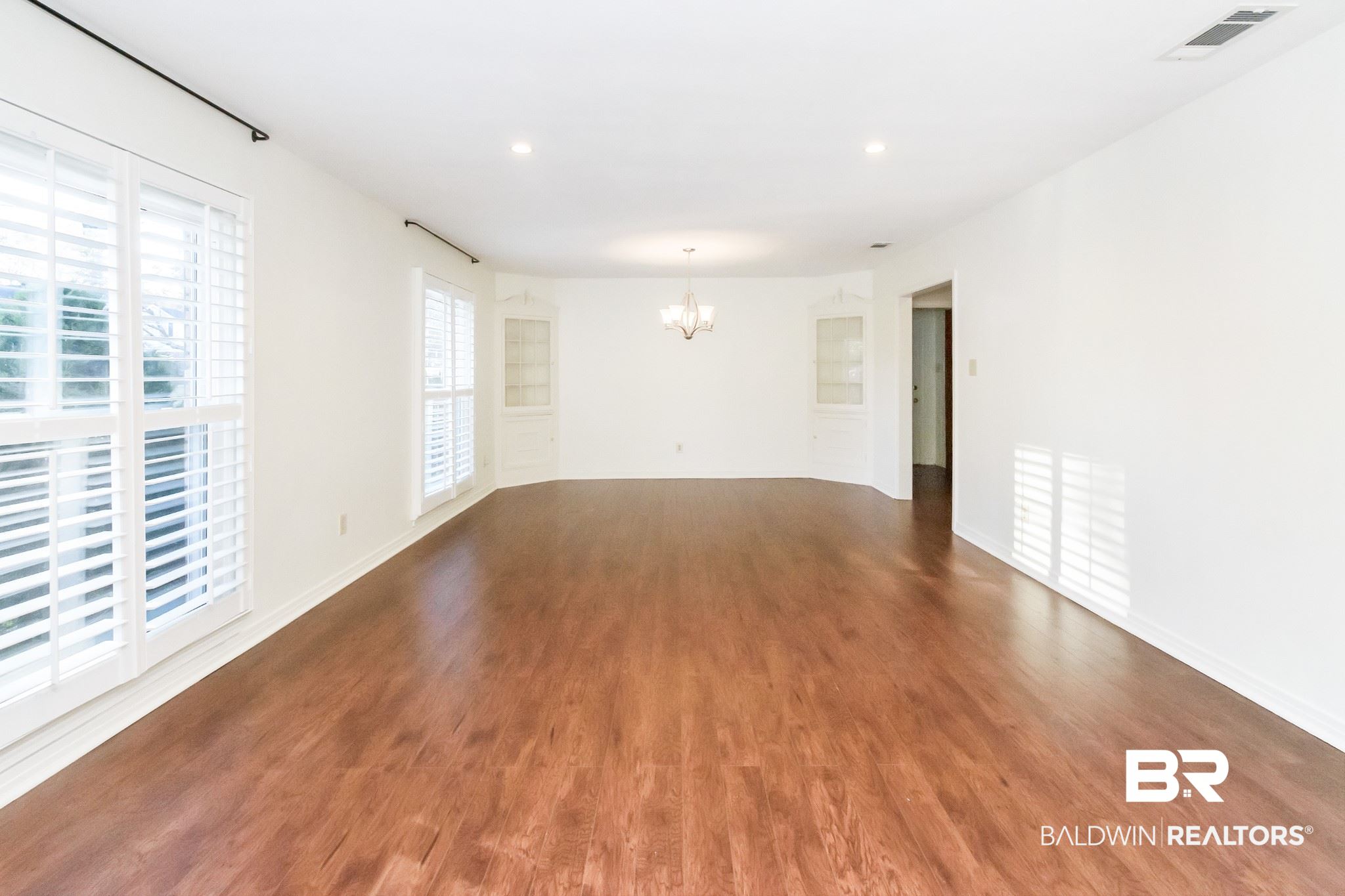 2752 Kreitner Street Mobile, AL 36606 - Photo 3 of 35