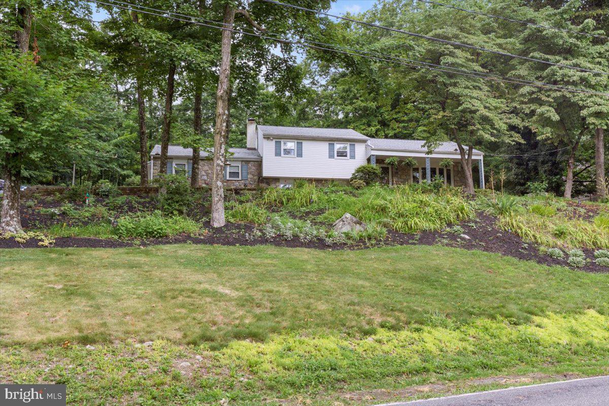 196 Snyder Road Pottstown, PA 19464 - Photo 1 of 37 Gallery Image 1