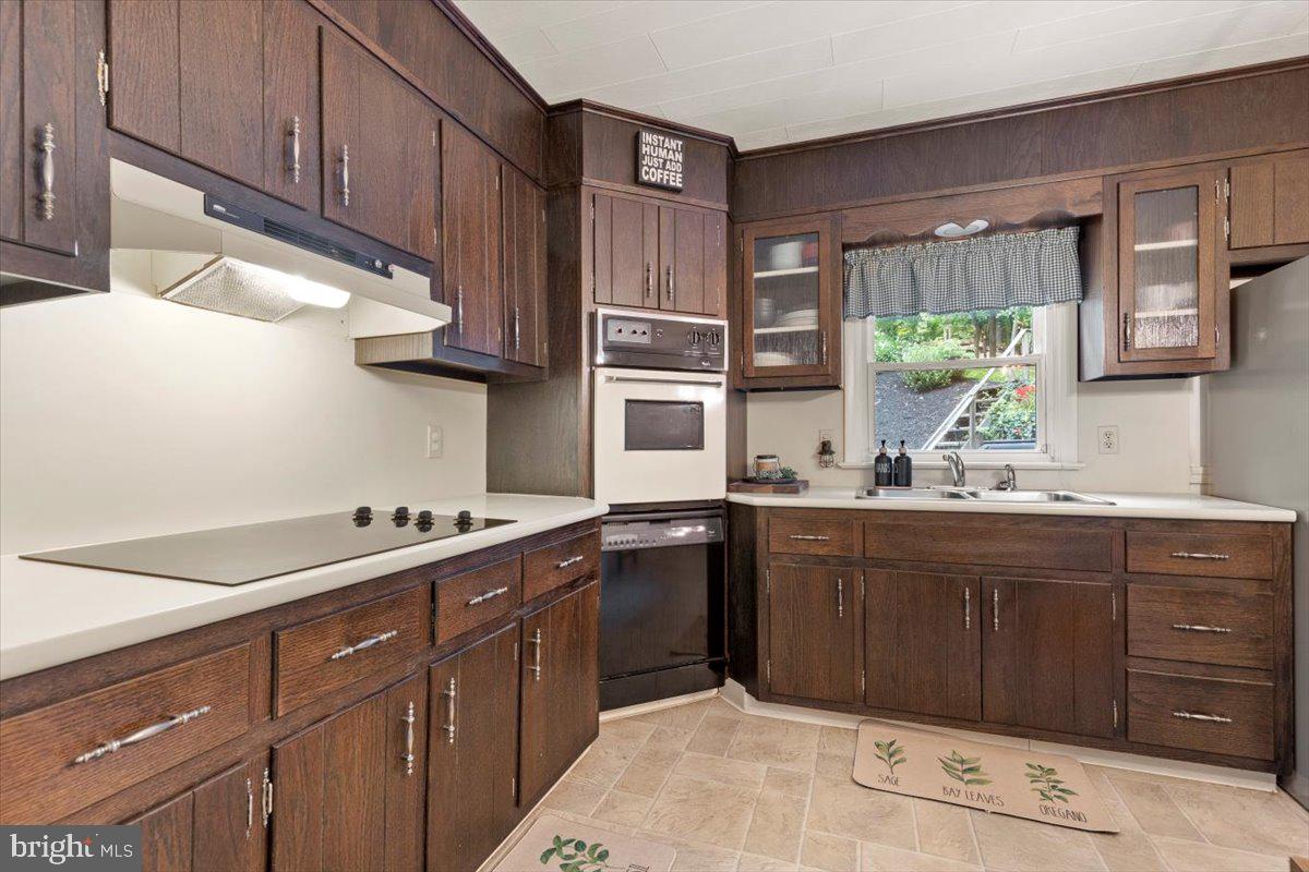 196 Snyder Road Pottstown, PA 19464 - Photo 14 of 37 Gallery Image 14