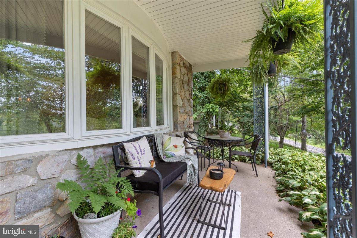 196 Snyder Road Pottstown, PA 19464 - Photo 6 of 37 Gallery Image 6
