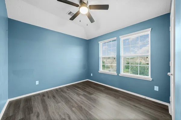 $2,650 | 13815 Kodiak Brown Bear Street, Crosby, TX 77532