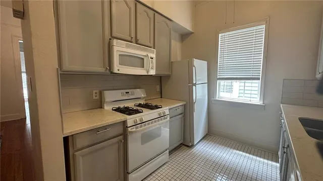 $1,850 | 4233 Iberville Street, New Orleans, LA 70119
