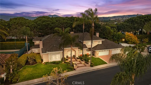 $5,395,000 | 4 Huntington Court, Newport Beach, CA 92660