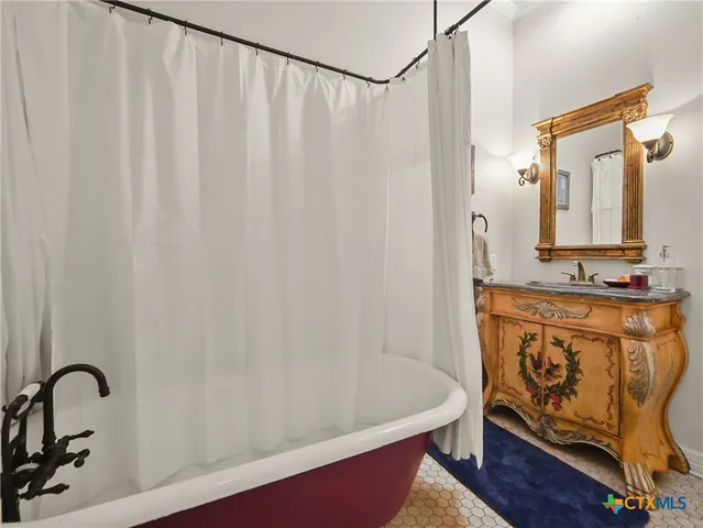 $1,200,000 | 6246 Farm To Market 108 South, Cost, TX 78614