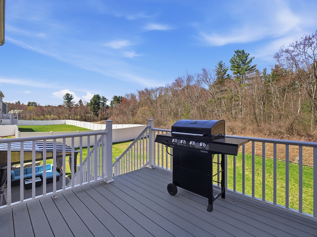 100 Salem Road Dracut, MA 01826 - Photo 8 of 36