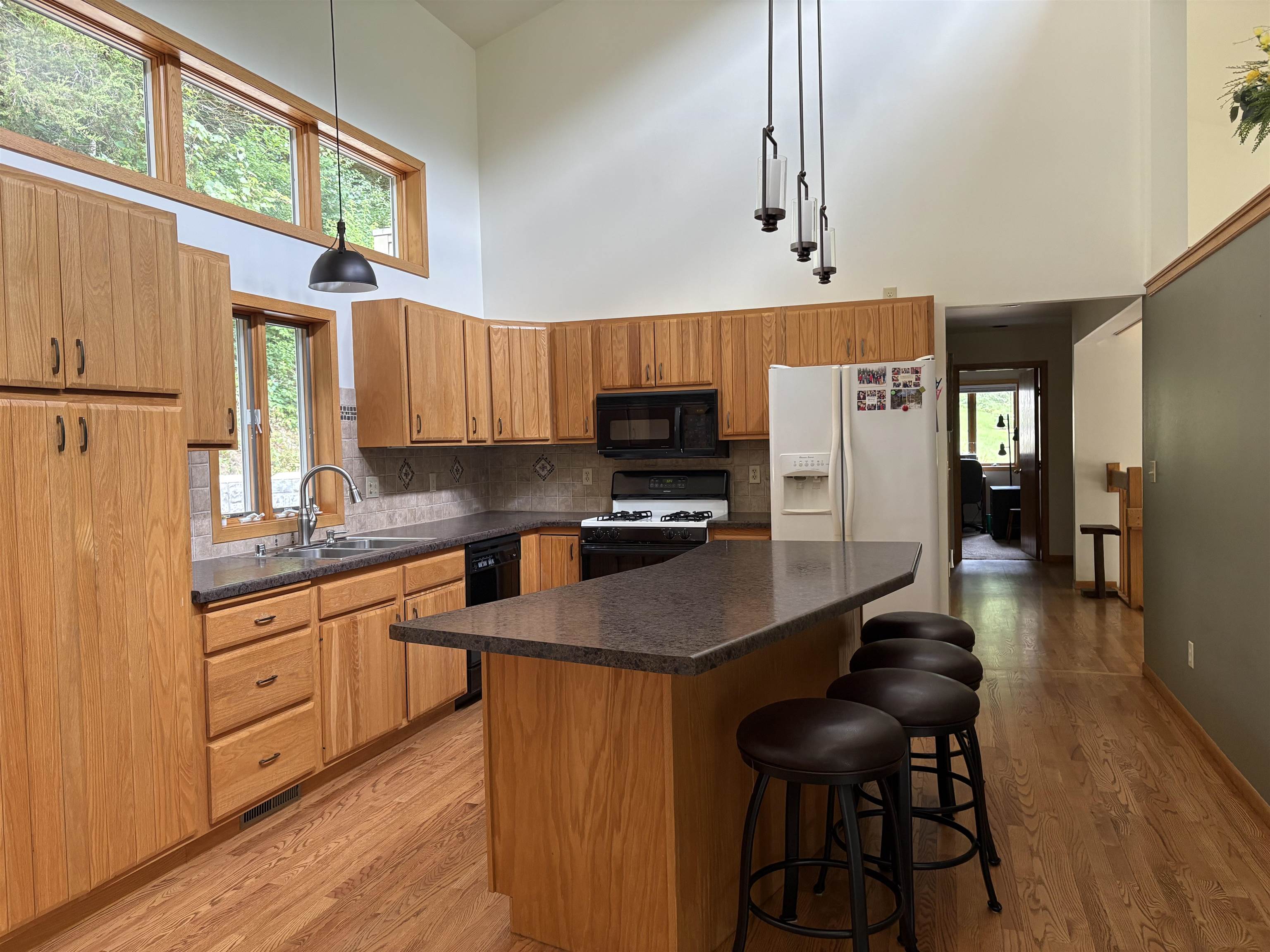 62834 Collins Lane Prairie du Chien, WI 53821 - Photo 11 of 24