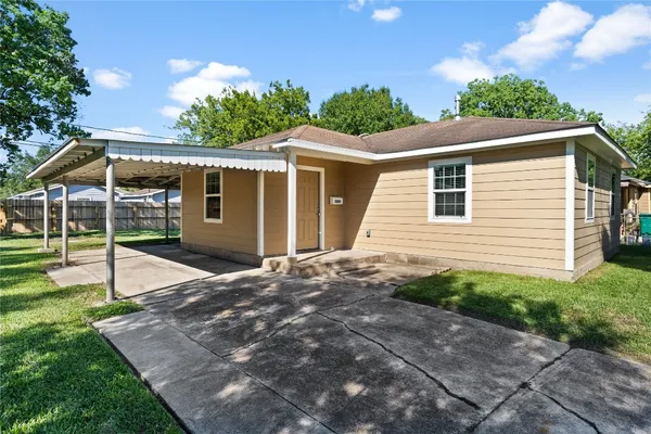 $1,250 | 1309 Glenn Avenue, Pasadena, TX 77506