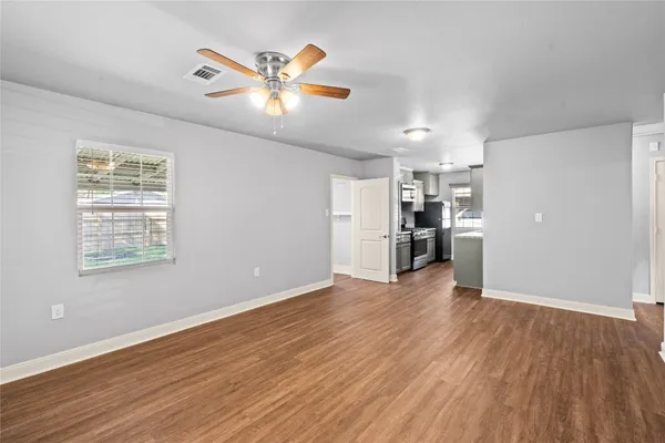 $1,250 | 1309 Glenn Avenue, Pasadena, TX 77506