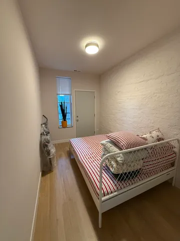 $2,500 | 927 North Mozart Street, Unit 2, Chicago, IL 60622