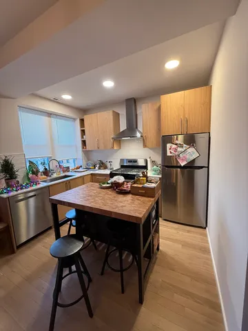 $2,500 | 927 North Mozart Street, Unit 2, Chicago, IL 60622