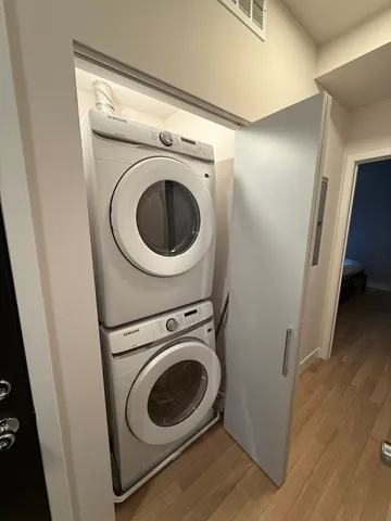 $2,500 | 927 North Mozart Street, Unit 2, Chicago, IL 60622