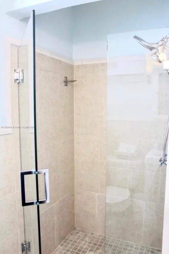 316 Walnut Street, Unit 2 Hollywood, FL 33019 - Photo 7 of 8