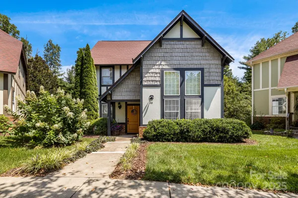 $565,000 | 28 Trafalgar Circle, Asheville, NC 28805