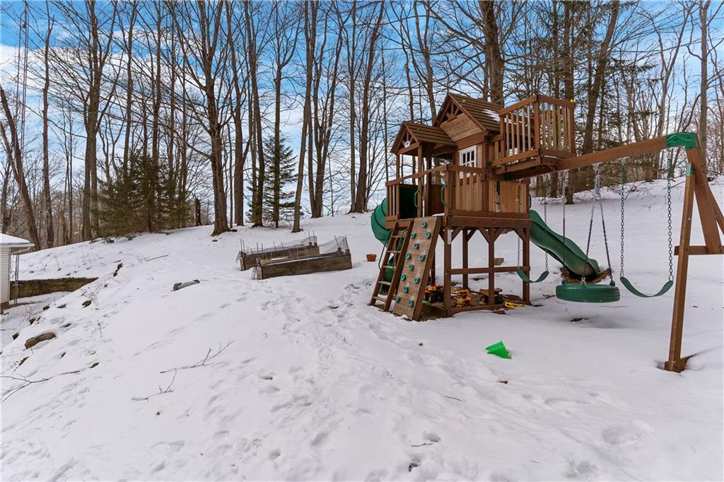 522 Spring Street Jamestown, PA 16134 - Photo 7 of 35 a view of outdoor space with furniture and umbrella