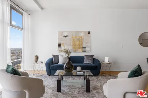 $689,000 | 801 South Grand Avenue, Unit 1508, Los Angeles, CA 90017