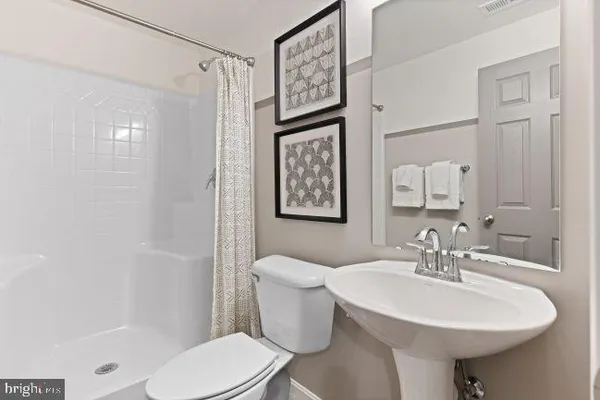 $514,990 | 8 Regent Circle, Hagerstown, MD 21742