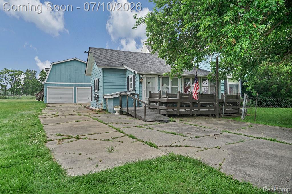 261 Fitz Road Goodells, MI 48027 - Photo 3 of 41 DSC09171.jpg