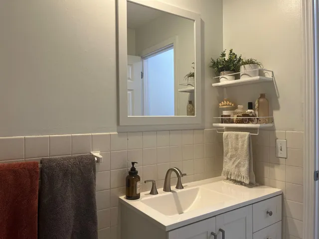 $549,900 | 323 Van Buren Avenue North, Hopkins, MN 55343