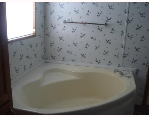 1422 Hidden Valley Road Bulger, PA 15019 - Photo 6 of 11 Master Bath/Spa.