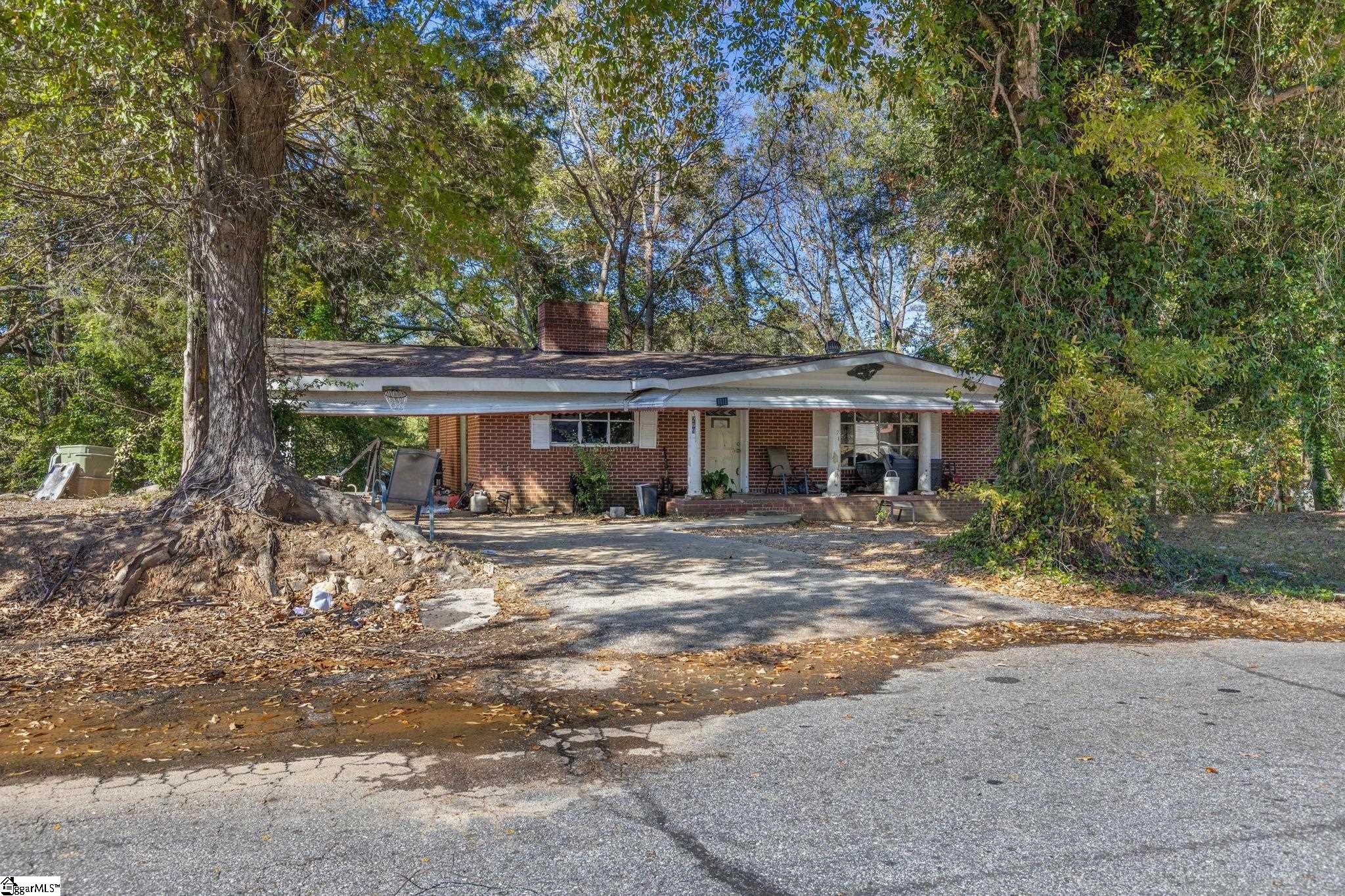 269 Watson Street Laurens, SC 29360 - Photo 2 of 2