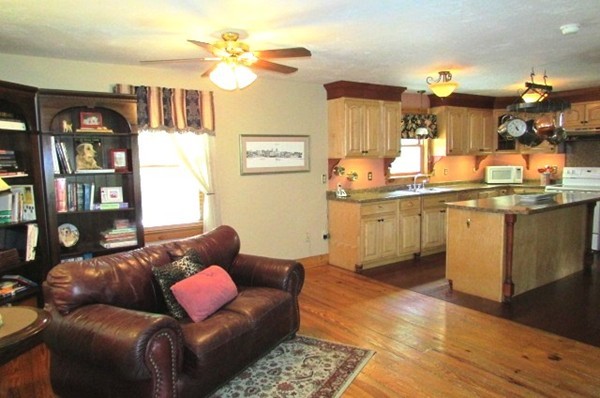 435 Little Rest Road Warren, MA 01083 - Photo 11 of 30
