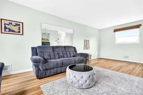 $749,999 | 959 Hartsdale Road, Elmsford, NY 10523