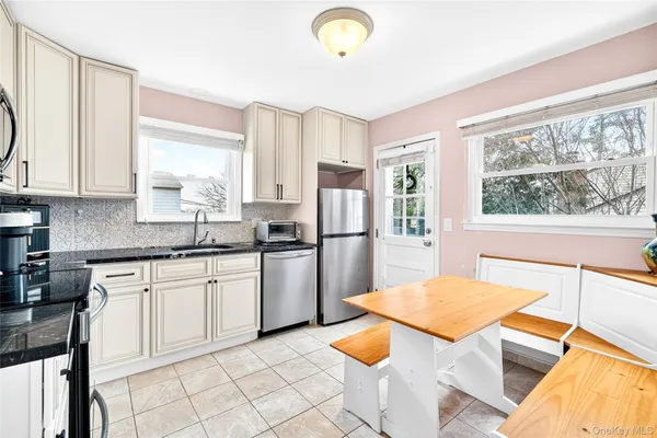 $749,999 | 959 Hartsdale Road, Elmsford, NY 10523