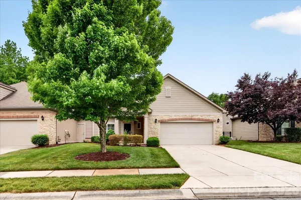 $485,000 | 4430 Parkgate Drive, Matthews, NC 28105