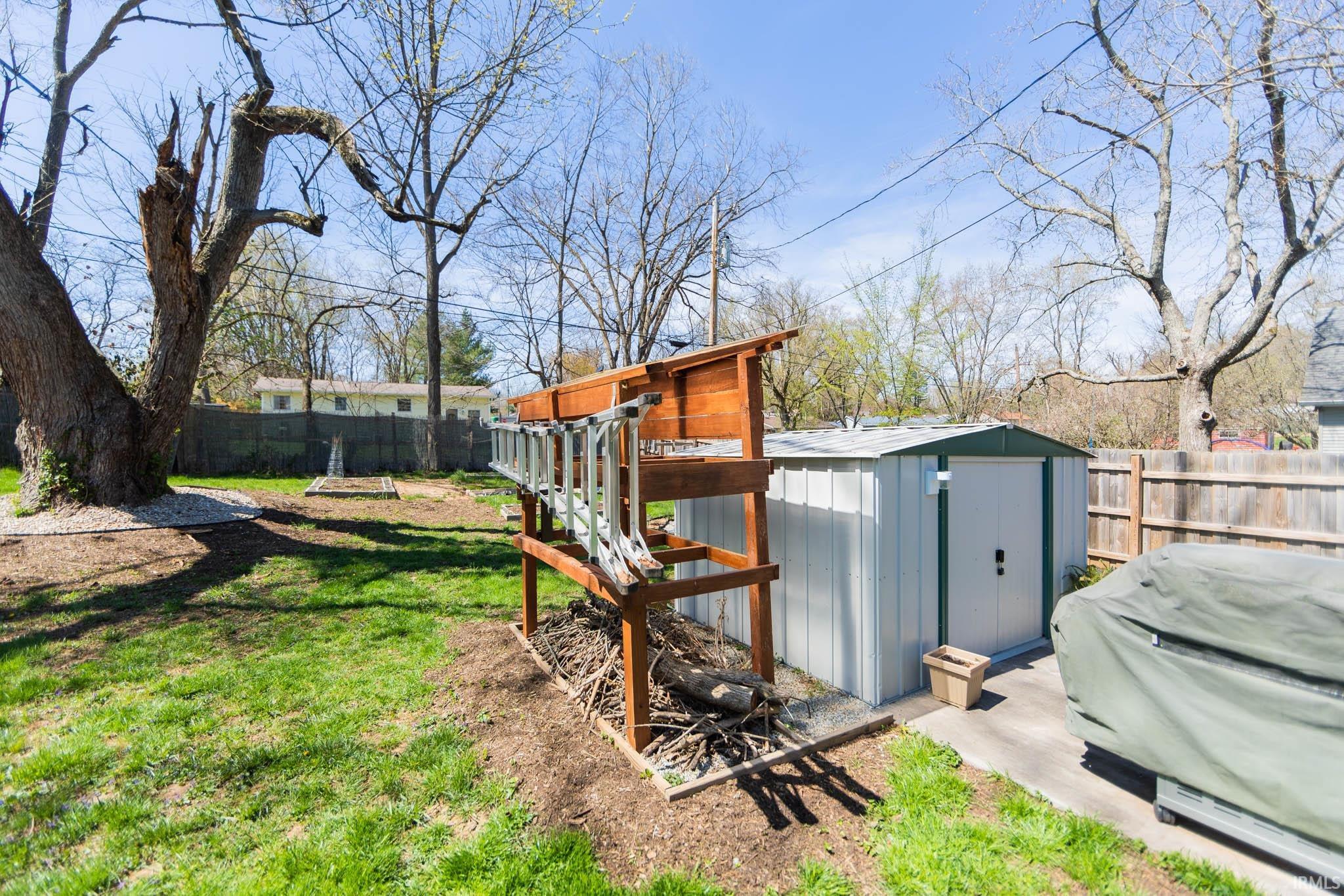 2600 South Bryan Street Bloomington, IN 47403 - Photo 31 of 36