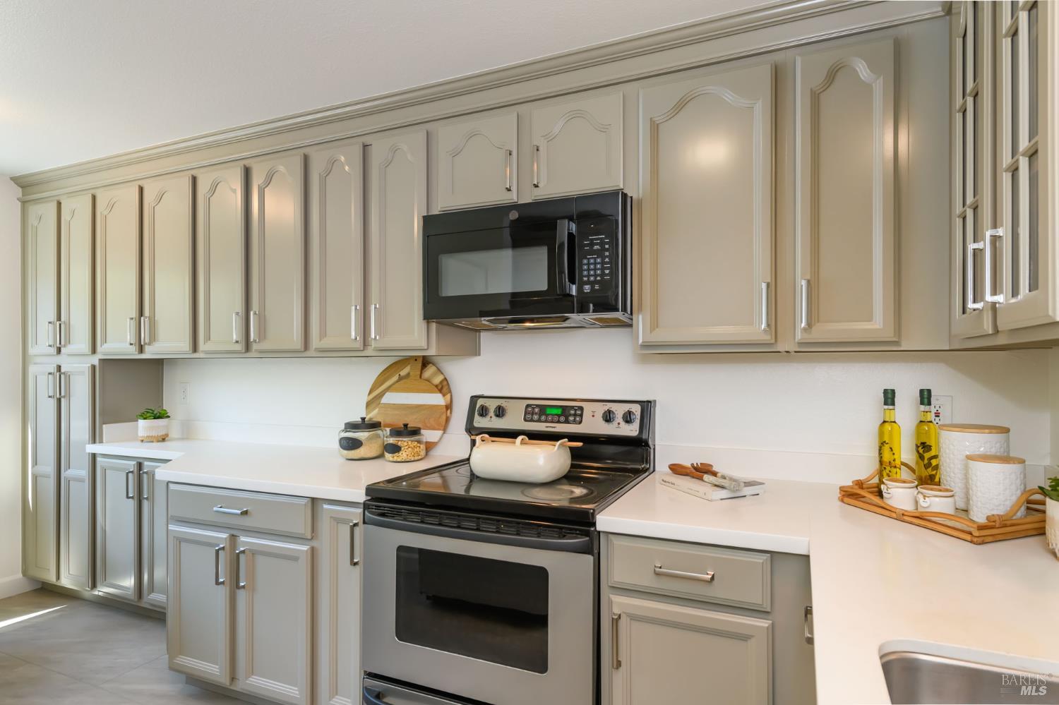 137 Koch Road Corte Madera, CA 94925 - Photo 9 of 24